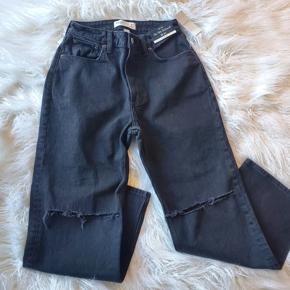 Abercrombie & Fitch High Rise The 90's Relaxed Distressed Jeans ✨️NEW - Picture 2 of 12